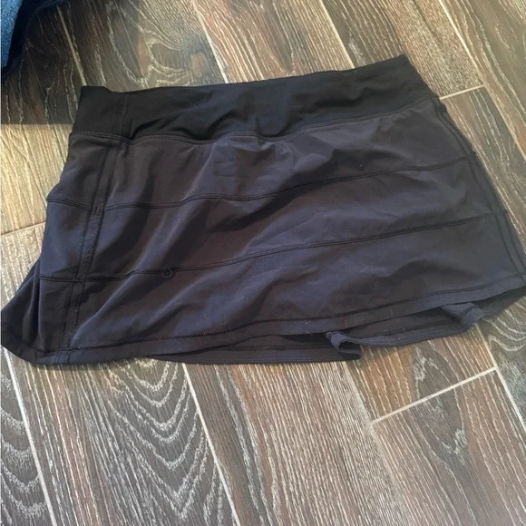 Lululemon Athletica Black Skirt - Picture 2 of 3